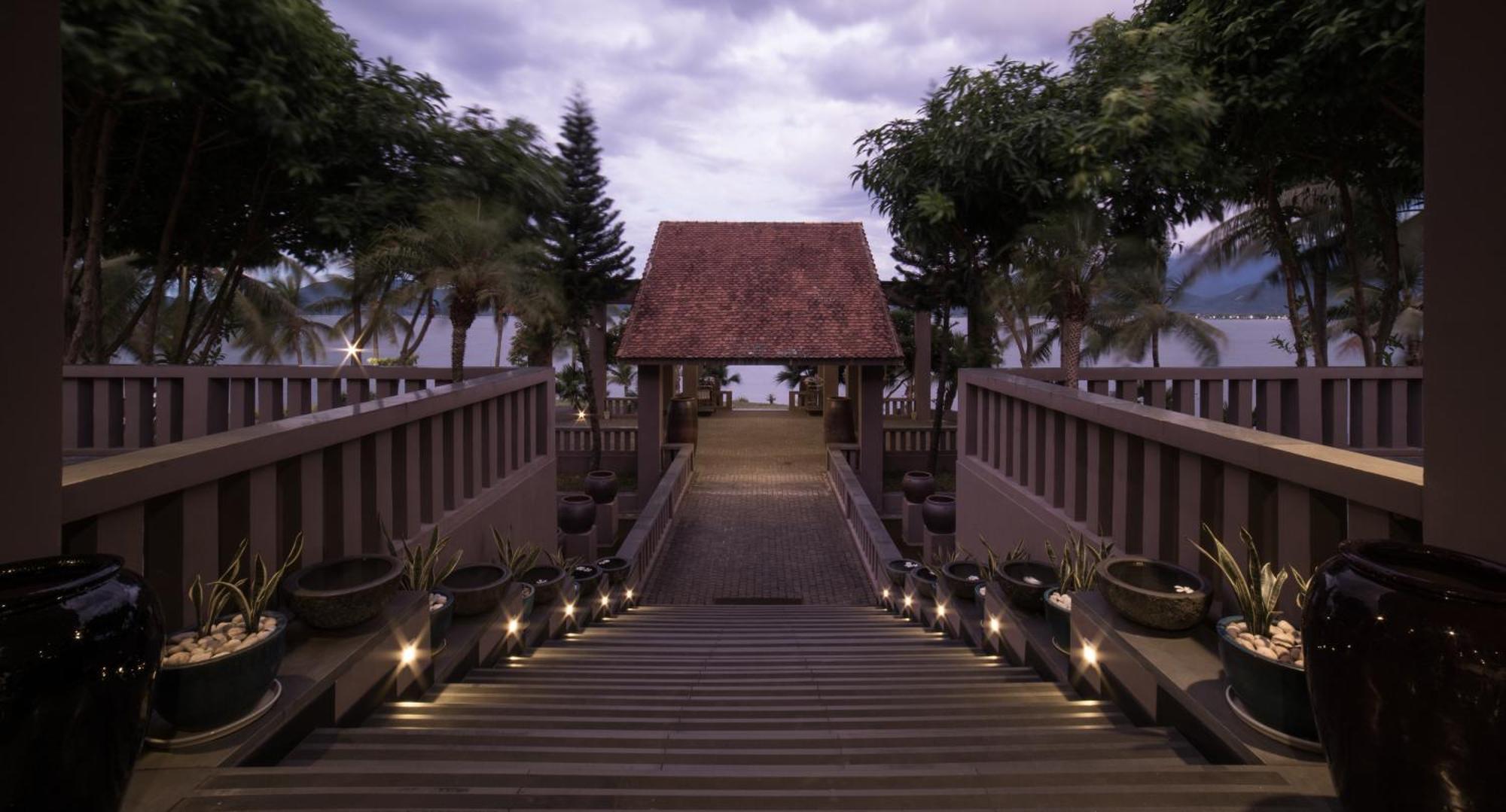 Vedana Lagoon Resort & Spa Hue Buitenkant foto