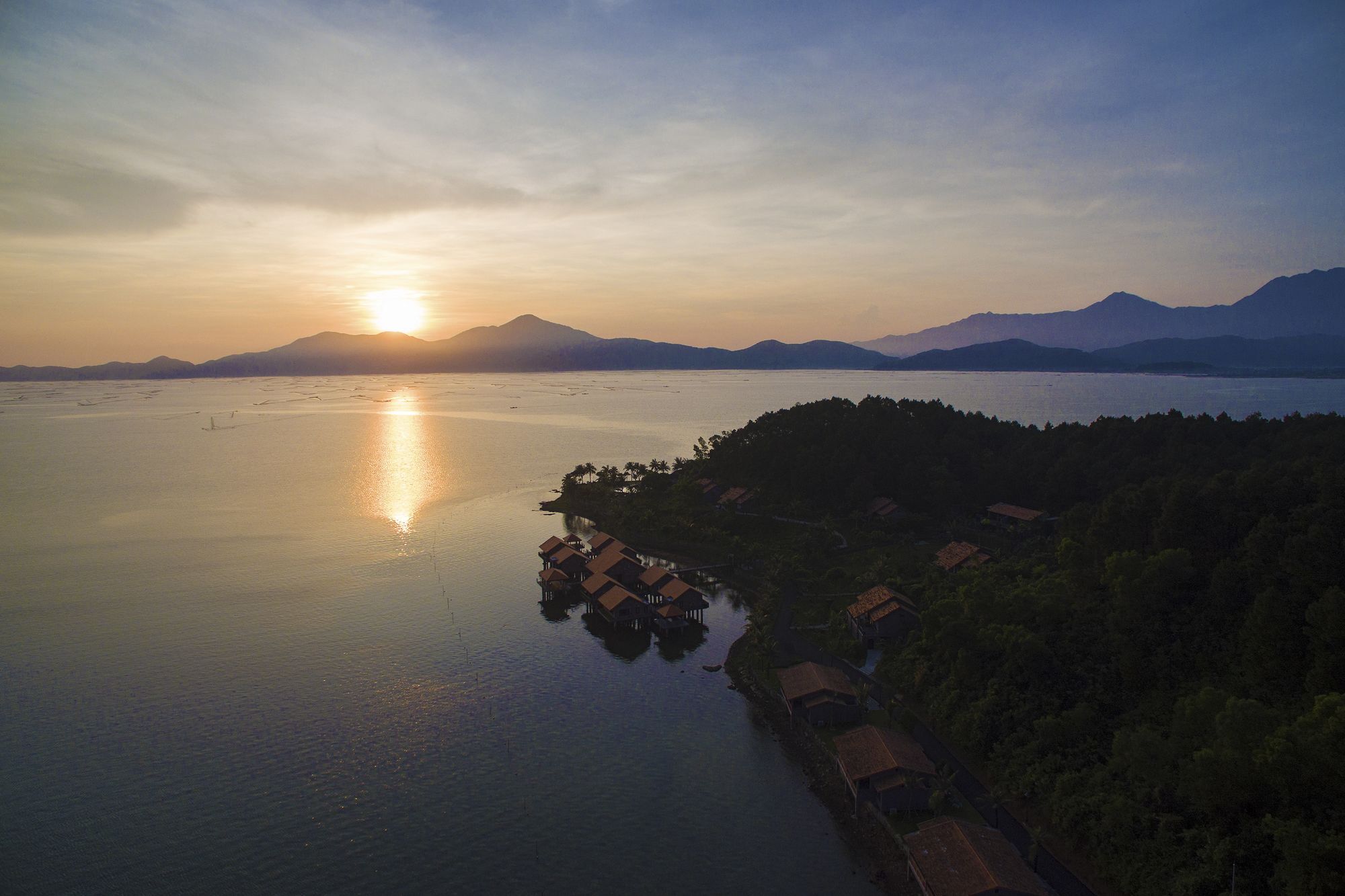 Vedana Lagoon Resort & Spa Hue Buitenkant foto